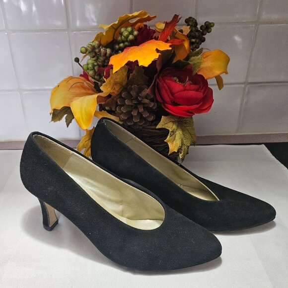 Women’s Black Dress Pumps by Roberto Vianna Size 5 ½ B - GUC - Picture 9 of 9